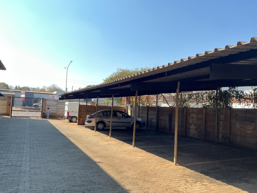 1 Bedroom Property for Sale in Lyttelton Manor Gauteng