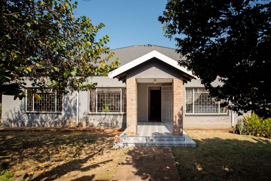 6 Bedroom Property for Sale in Riviera Gauteng