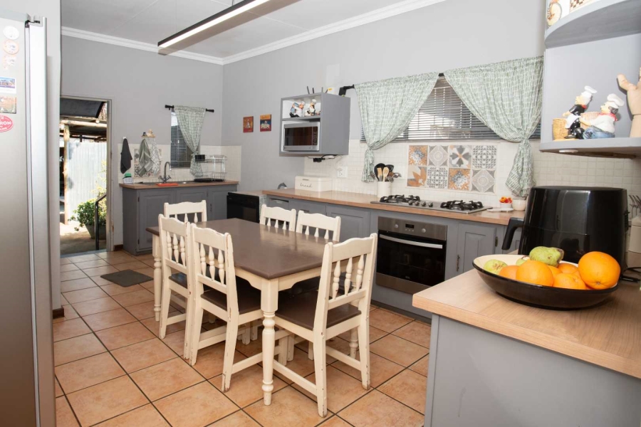 6 Bedroom Property for Sale in Riviera Gauteng