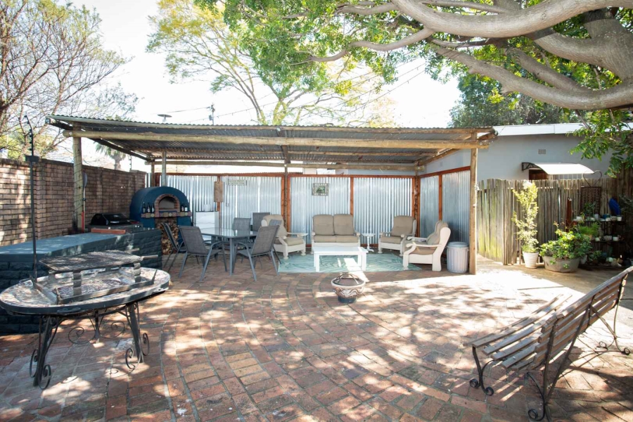 6 Bedroom Property for Sale in Riviera Gauteng