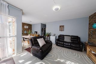 2 Bedroom Property for Sale in Albemarle Gauteng