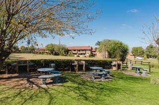 2 Bedroom Property for Sale in Albemarle Gauteng