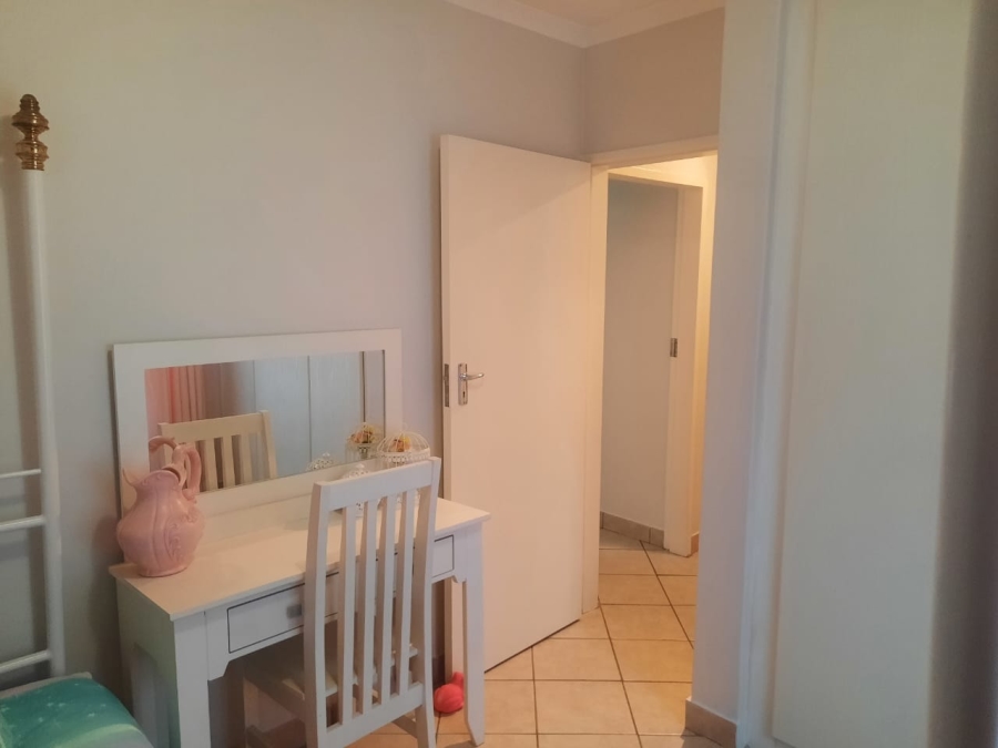 2 Bedroom Property for Sale in Leeuwenhof Estate Gauteng