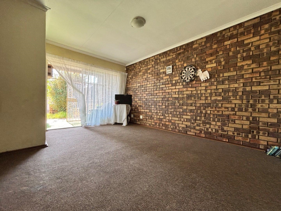 2 Bedroom Property for Sale in Benoni Central Gauteng