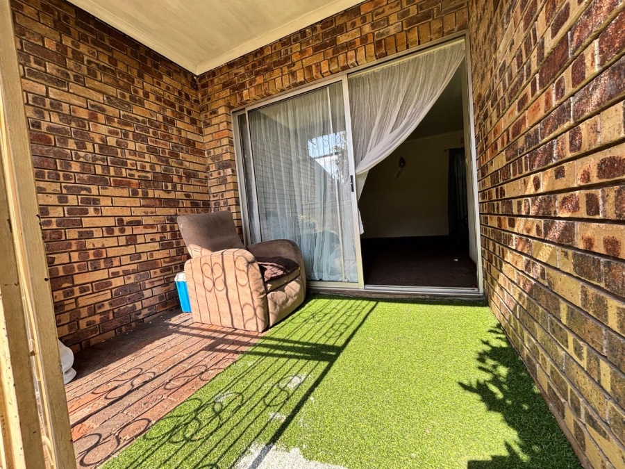 2 Bedroom Property for Sale in Benoni Central Gauteng