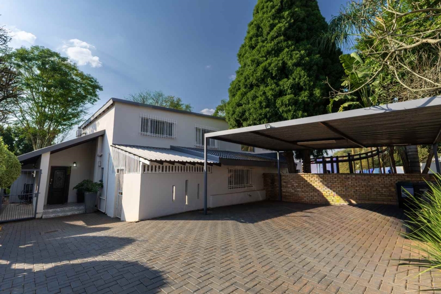 3 Bedroom Property for Sale in Garsfontein Gauteng