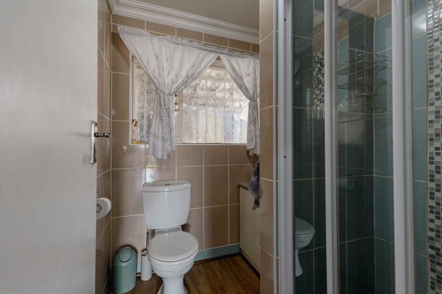 3 Bedroom Property for Sale in Garsfontein Gauteng