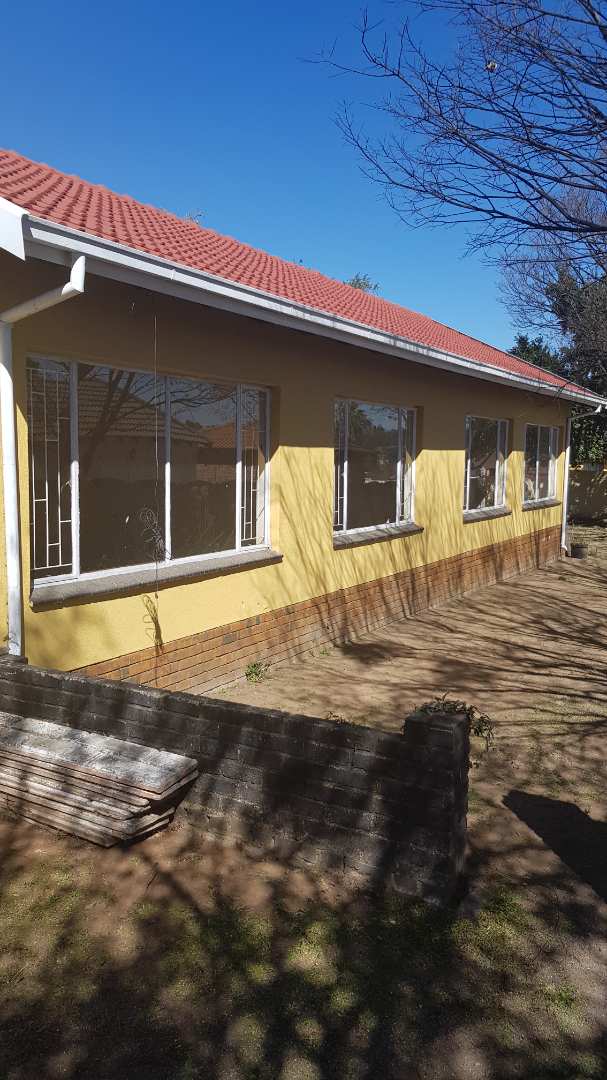 To Let 3 Bedroom Property for Rent in Birch Acres Gauteng