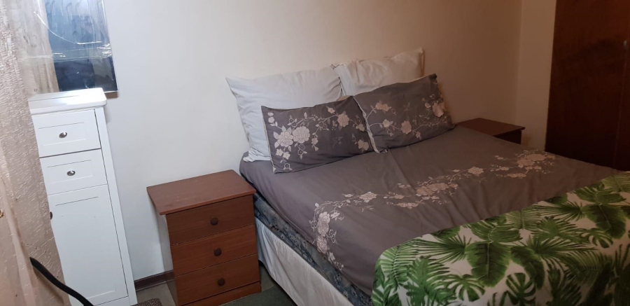 1 Bedroom Property for Sale in Rhodesfield Gauteng