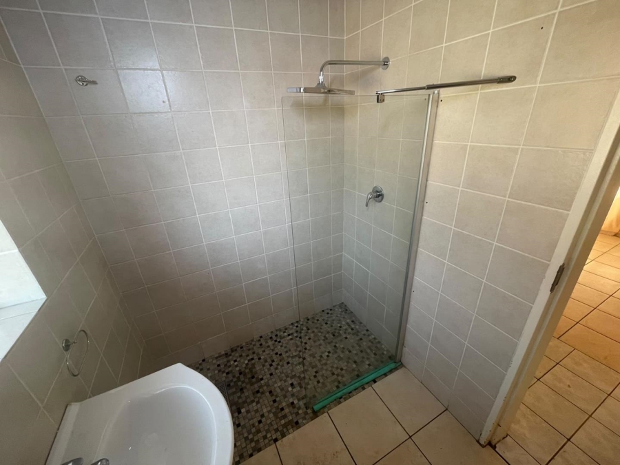 To Let 2 Bedroom Property for Rent in Edleen Gauteng