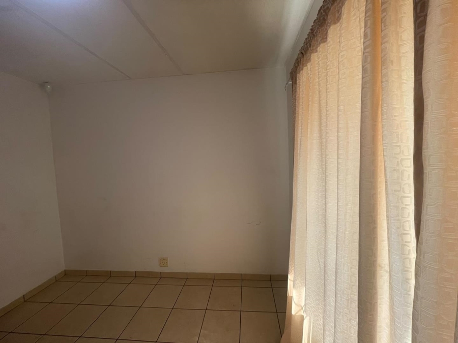 To Let 2 Bedroom Property for Rent in Edleen Gauteng