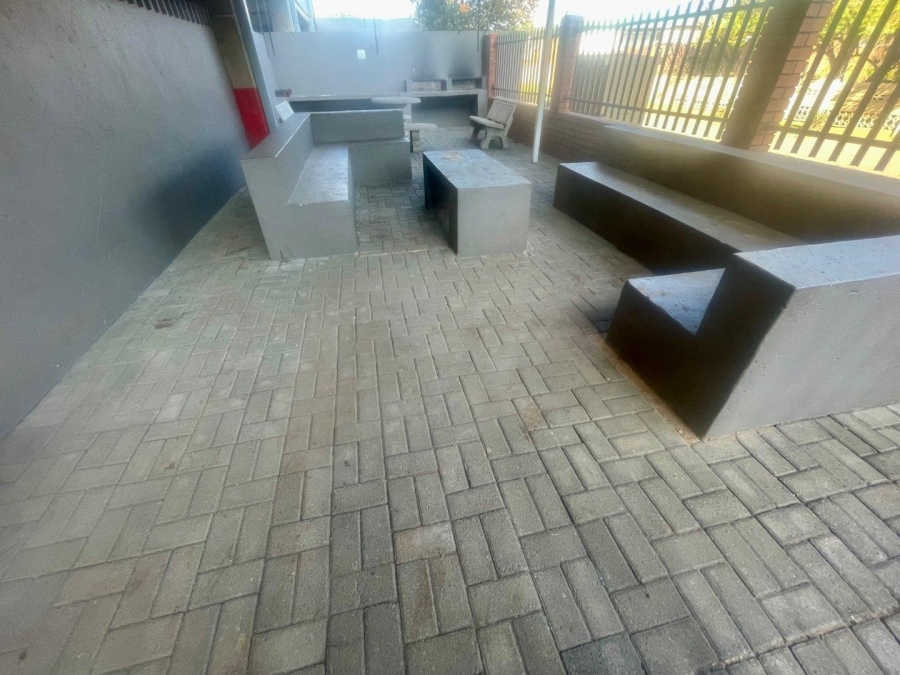 To Let 2 Bedroom Property for Rent in Kempton Park Central Gauteng