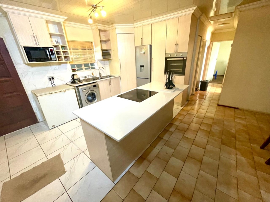 3 Bedroom Property for Sale in Birch Acres Gauteng