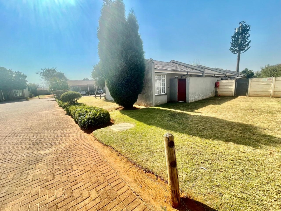 3 Bedroom Property for Sale in Birch Acres Gauteng