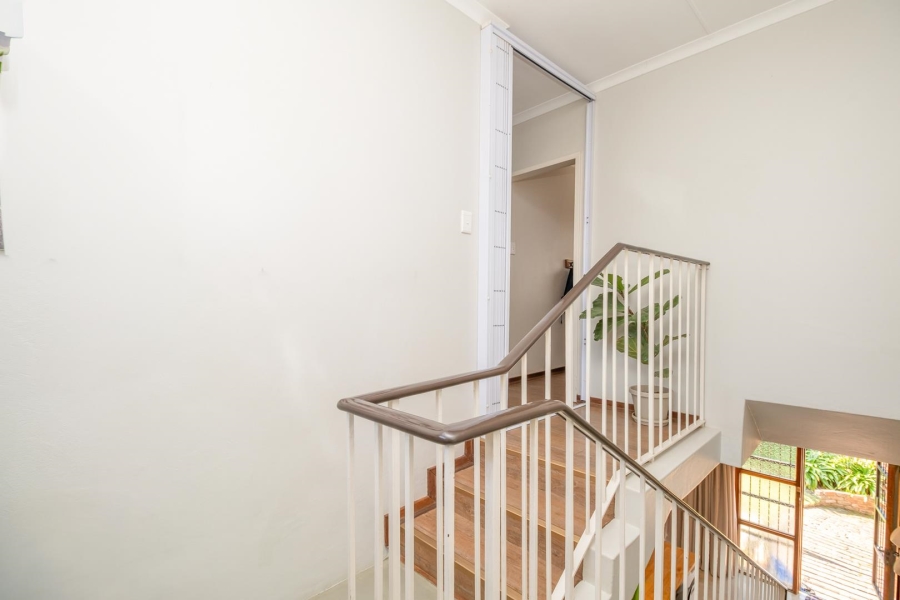 4 Bedroom Property for Sale in Garsfontein Gauteng