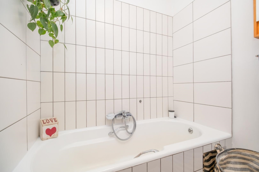 4 Bedroom Property for Sale in Garsfontein Gauteng
