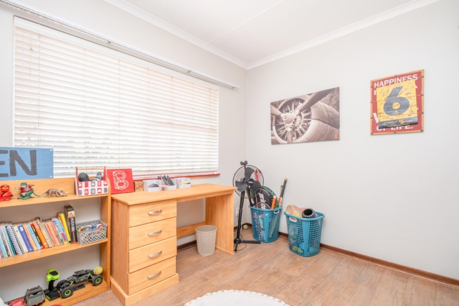 4 Bedroom Property for Sale in Garsfontein Gauteng