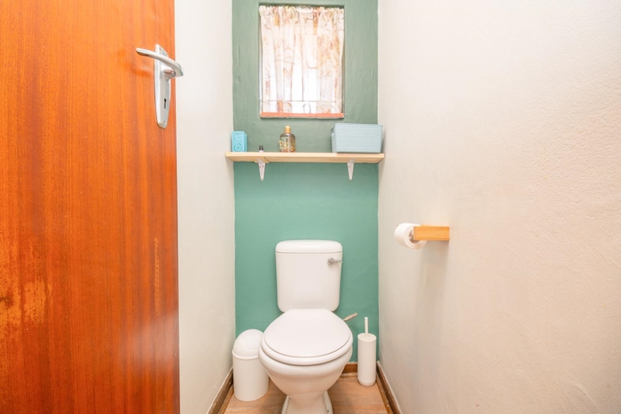 4 Bedroom Property for Sale in Garsfontein Gauteng