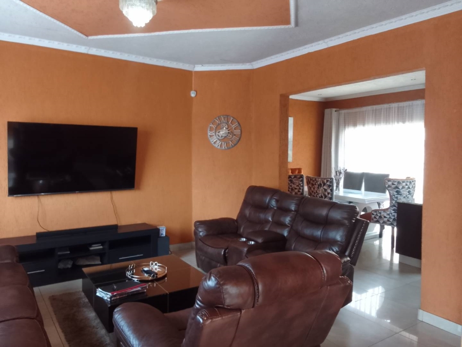 3 Bedroom Property for Sale in Kookrus Gauteng