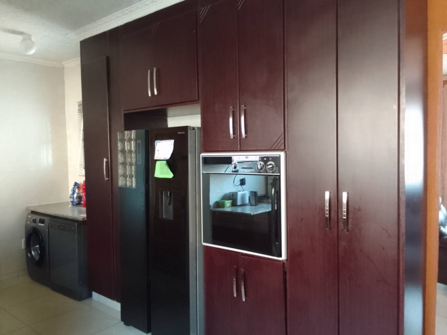3 Bedroom Property for Sale in Kookrus Gauteng