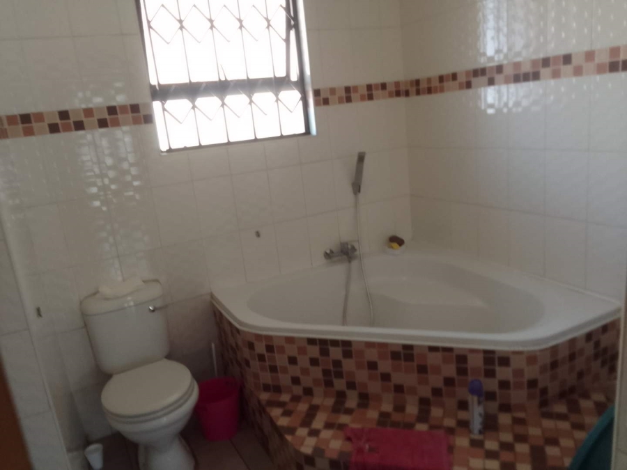 3 Bedroom Property for Sale in Kookrus Gauteng