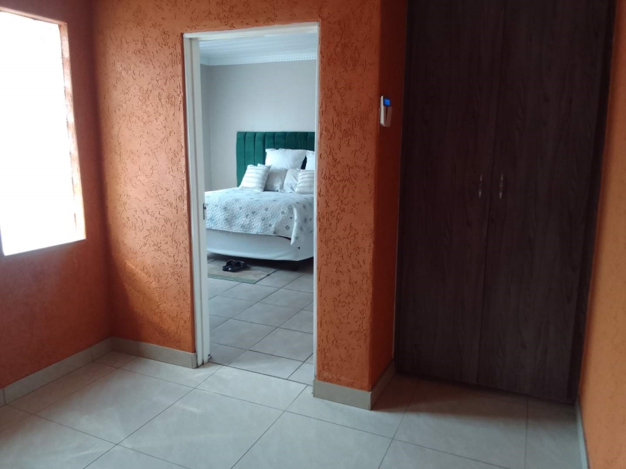 3 Bedroom Property for Sale in Kookrus Gauteng