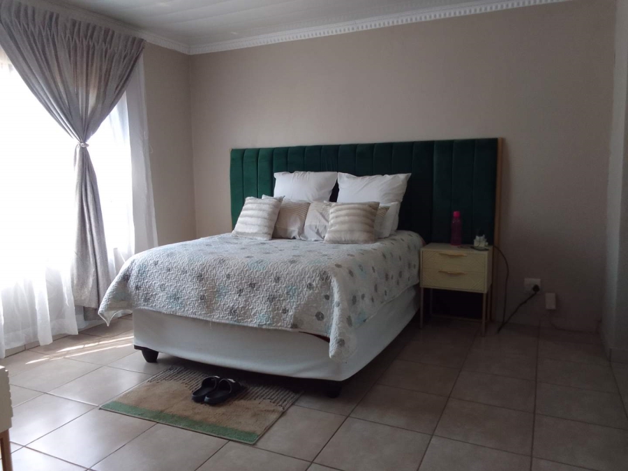 3 Bedroom Property for Sale in Kookrus Gauteng