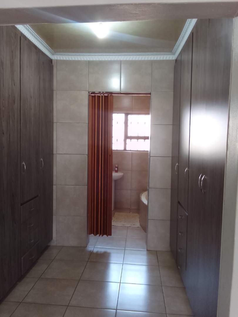 3 Bedroom Property for Sale in Kookrus Gauteng