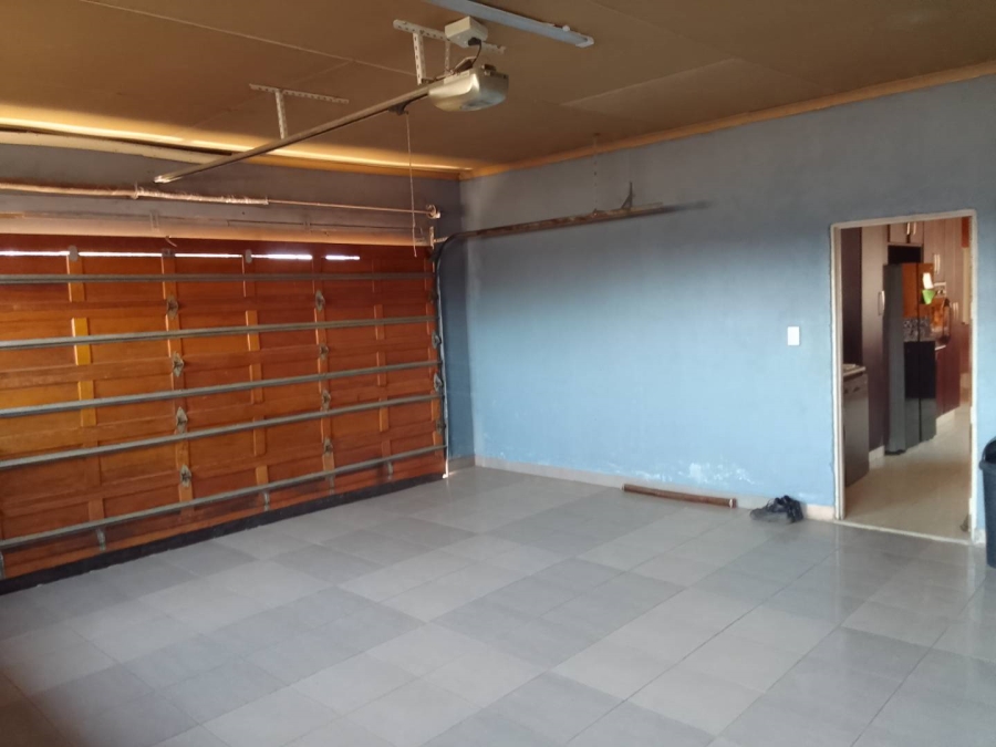 3 Bedroom Property for Sale in Kookrus Gauteng