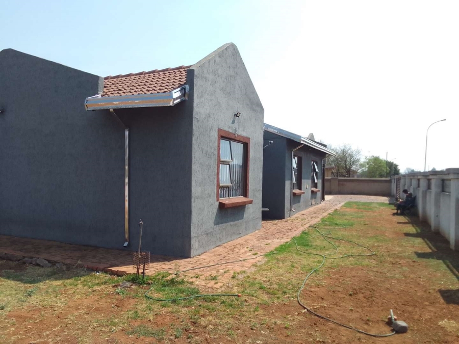 3 Bedroom Property for Sale in Kookrus Gauteng