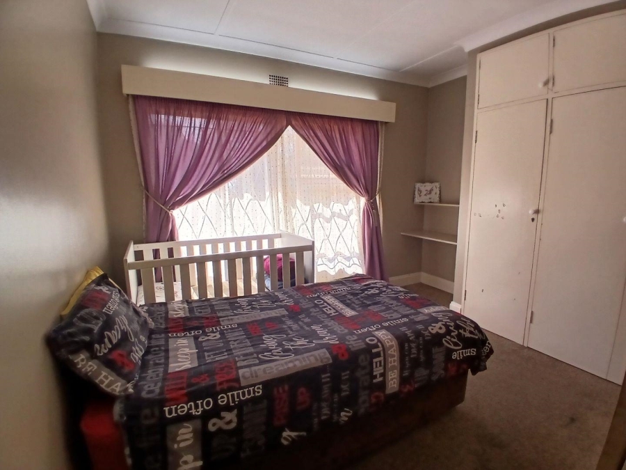 4 Bedroom Property for Sale in Parkhill Gardens Gauteng