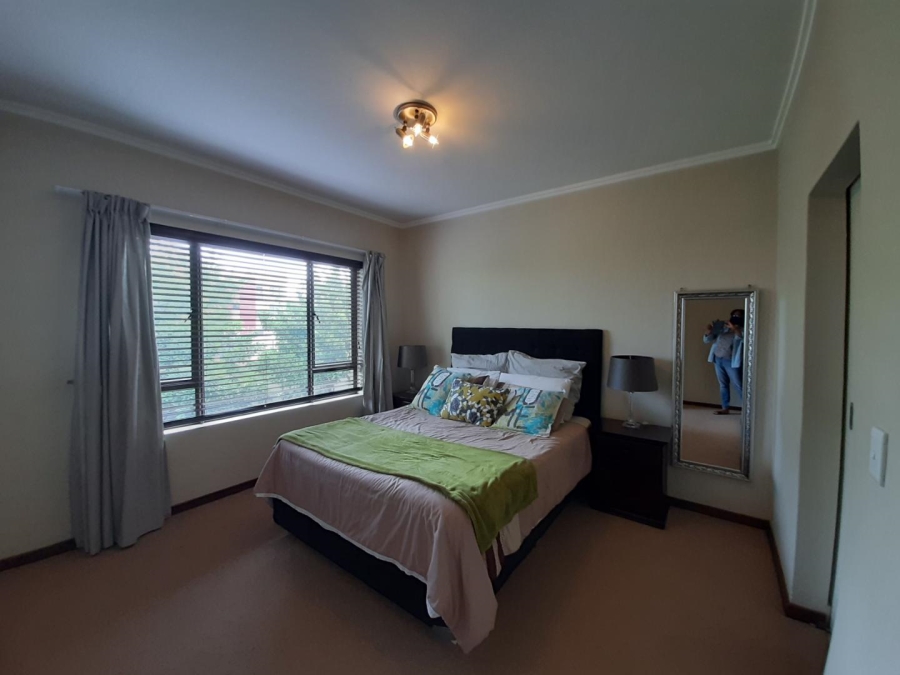 To Let 2 Bedroom Property for Rent in Broadacres Gauteng