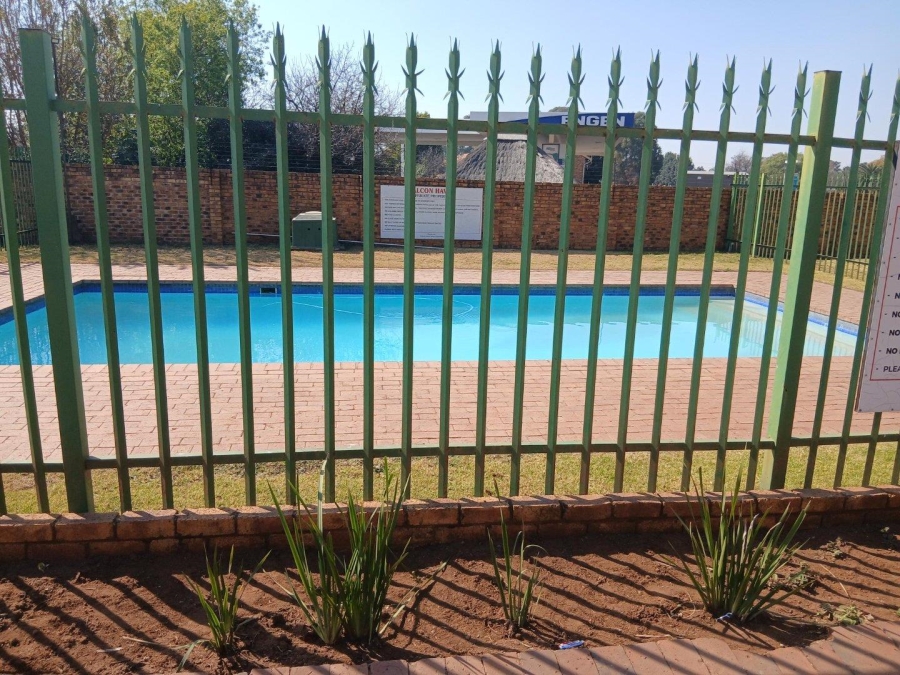 2 Bedroom Property for Sale in Terenure Gauteng