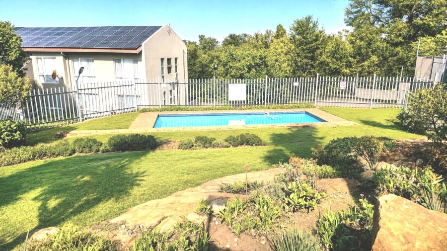 2 Bedroom Property for Sale in South Crest Gauteng