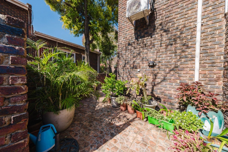 3 Bedroom Property for Sale in Brackenhurst Gauteng