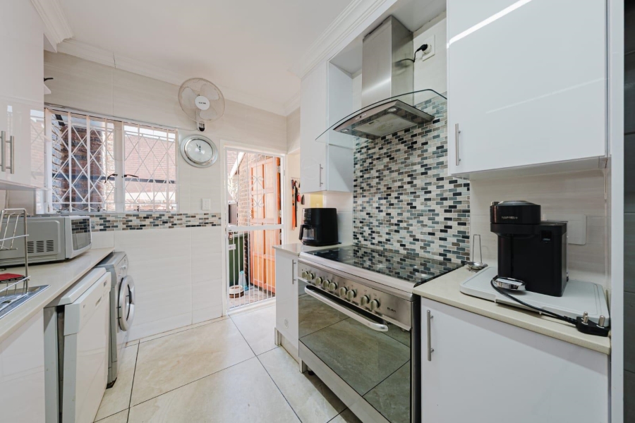 3 Bedroom Property for Sale in Brackenhurst Gauteng