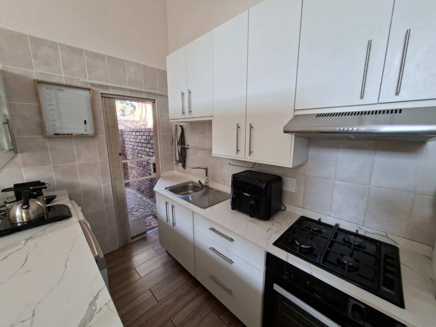 To Let 2 Bedroom Property for Rent in Weltevreden Park Gauteng