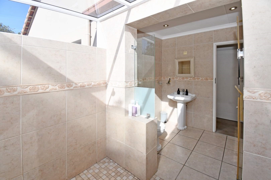 3 Bedroom Property for Sale in Fourways Gardens Gauteng