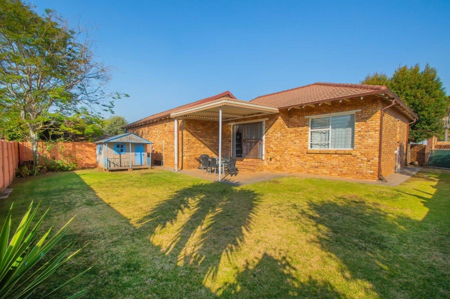 2 Bedroom Property for Sale in Radiokop Gauteng