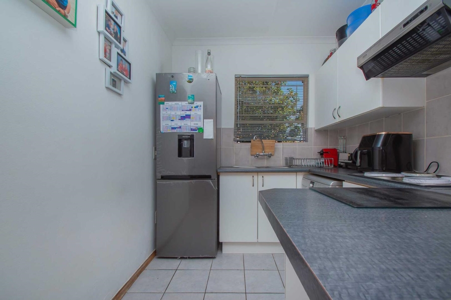 2 Bedroom Property for Sale in Radiokop Gauteng