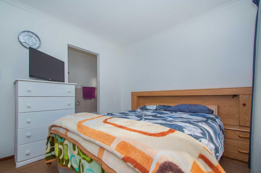 2 Bedroom Property for Sale in Radiokop Gauteng