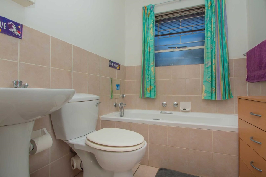 2 Bedroom Property for Sale in Radiokop Gauteng
