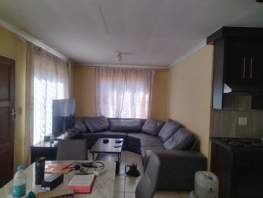 2 Bedroom Property for Sale in Soshanguve VV Gauteng