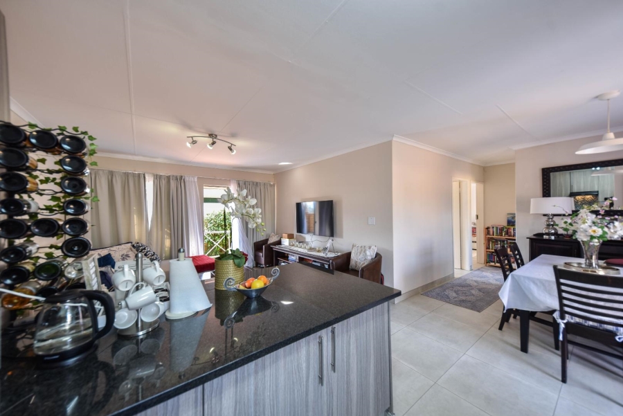 2 Bedroom Property for Sale in Erasmuskloof Gauteng
