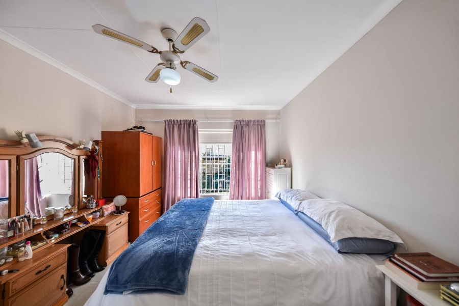 2 Bedroom Property for Sale in Erasmuskloof Gauteng