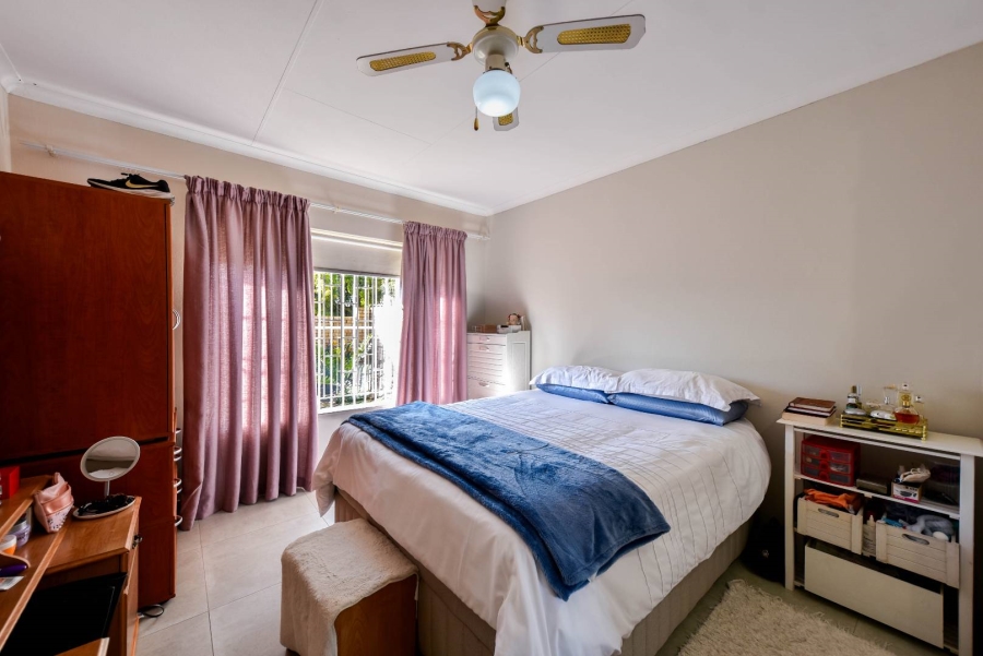 2 Bedroom Property for Sale in Erasmuskloof Gauteng