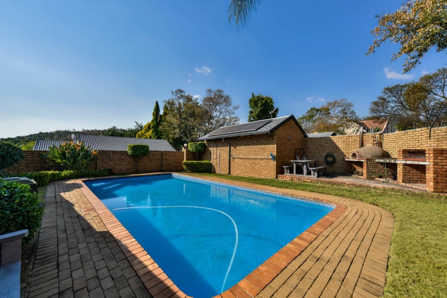 2 Bedroom Property for Sale in Erasmuskloof Gauteng