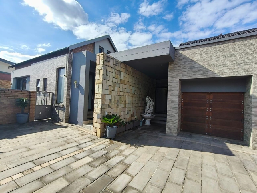 4 Bedroom Property for Sale in Meyersdal Nature Estate Gauteng