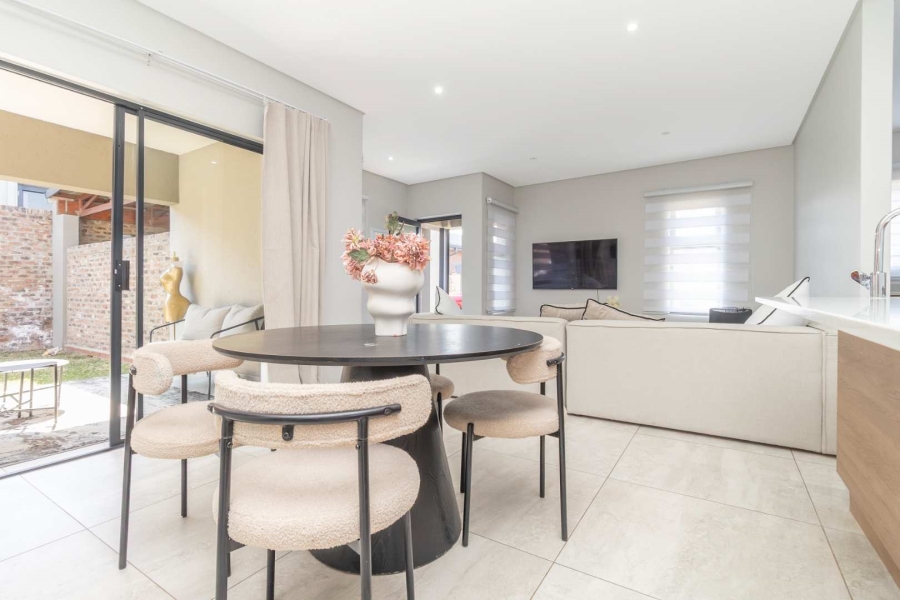2 Bedroom Property for Sale in Carlswald Gauteng