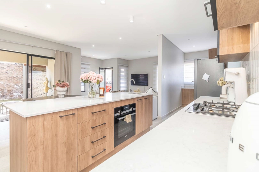 2 Bedroom Property for Sale in Carlswald Gauteng
